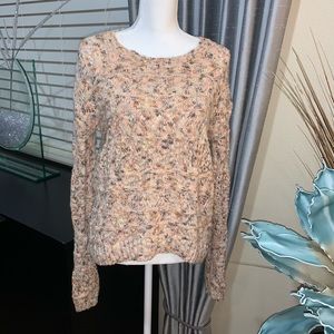 Beautiful Hinge sweater